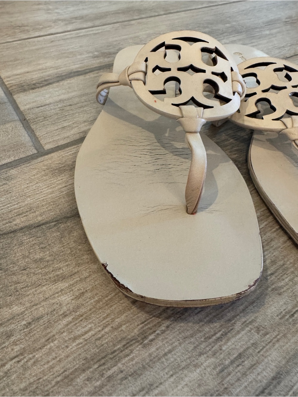 Tory Burch Miller Thong Sandal in Cream Square Toe neutral 7.5 - Picture 3 of 13